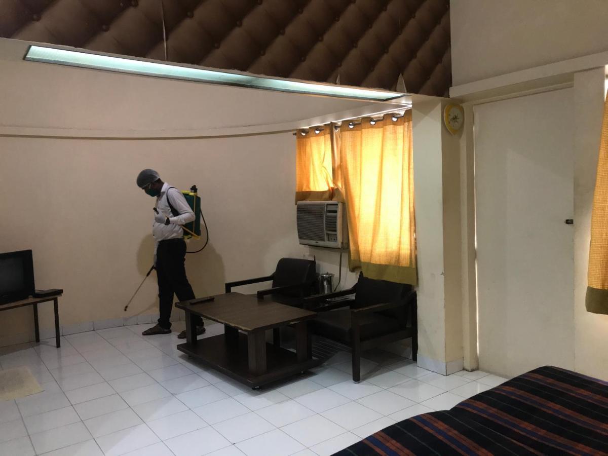 Maurya Residency Hotel Pune Exterior photo
