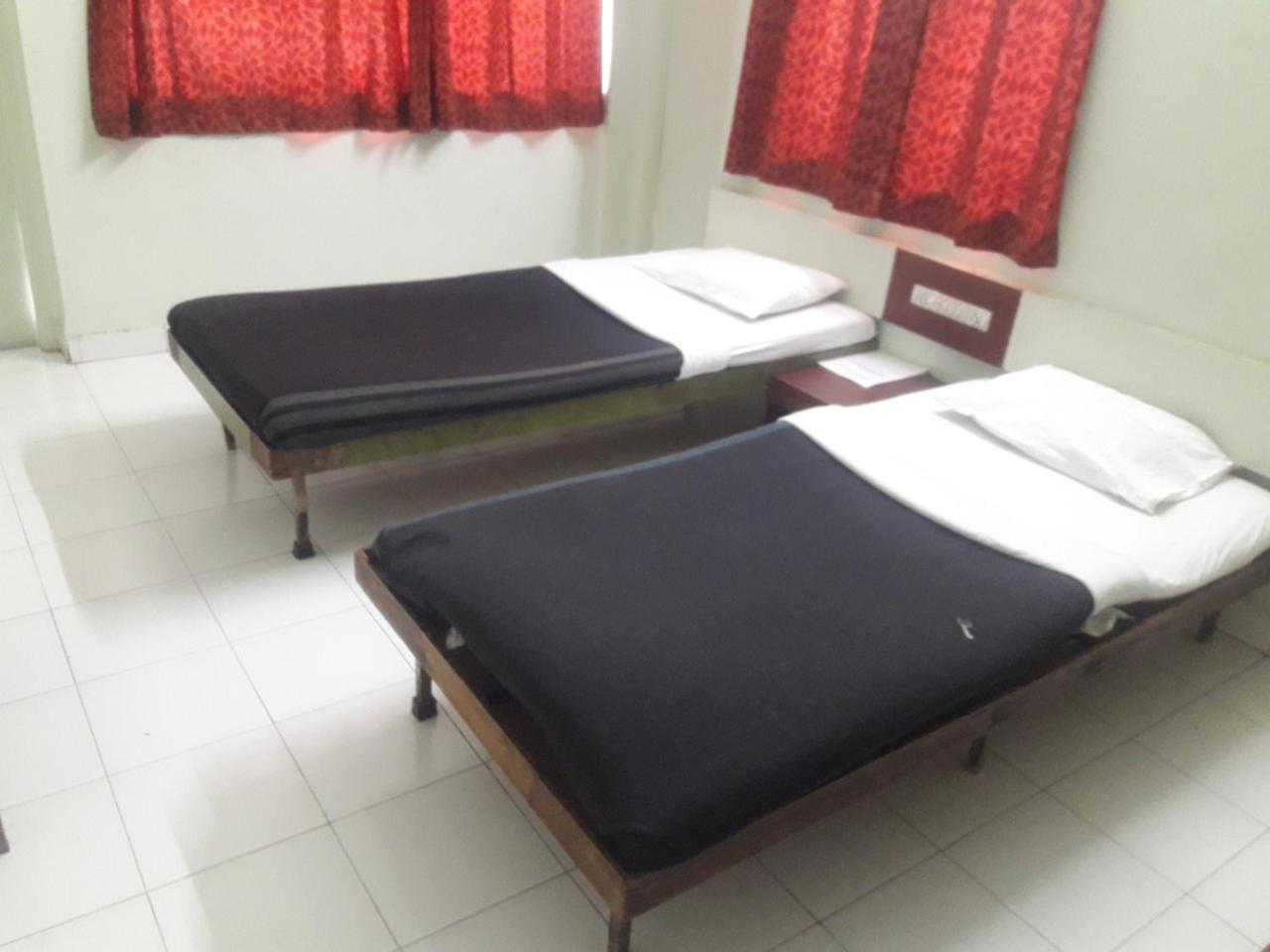Maurya Residency Hotel Pune Exterior photo