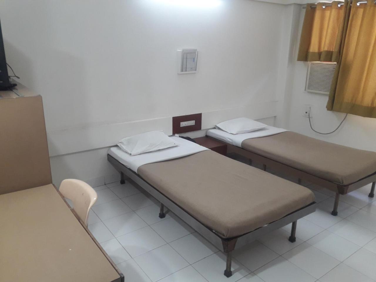 Maurya Residency Hotel Pune Exterior photo